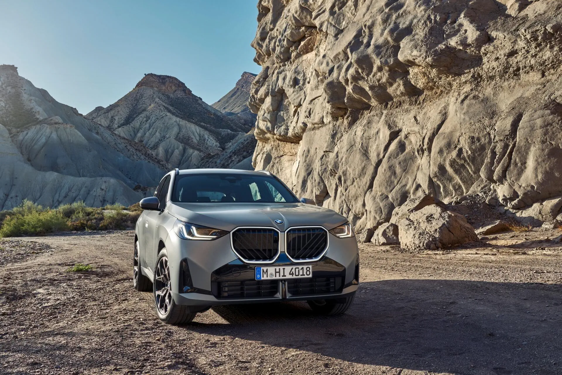 BMW X3 thế hệ mới được đón nhận mạnh mẽ tại thị trường Việt Nam, giá từ 2,299 tỷ đồng